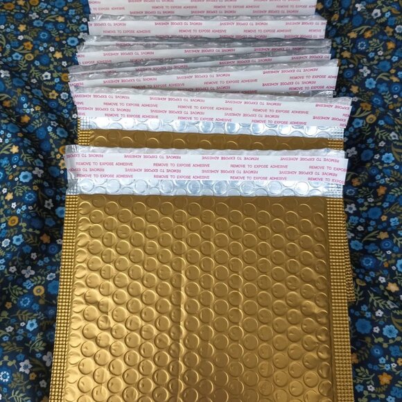 (10) Matte Gold Metallic Bubble Mailers 7" x 5.75" CD Mailer - Picture 2 of 5